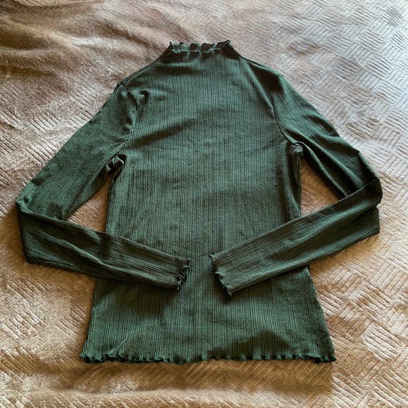 H&M long sleeve shirt - Picture 1 of 6